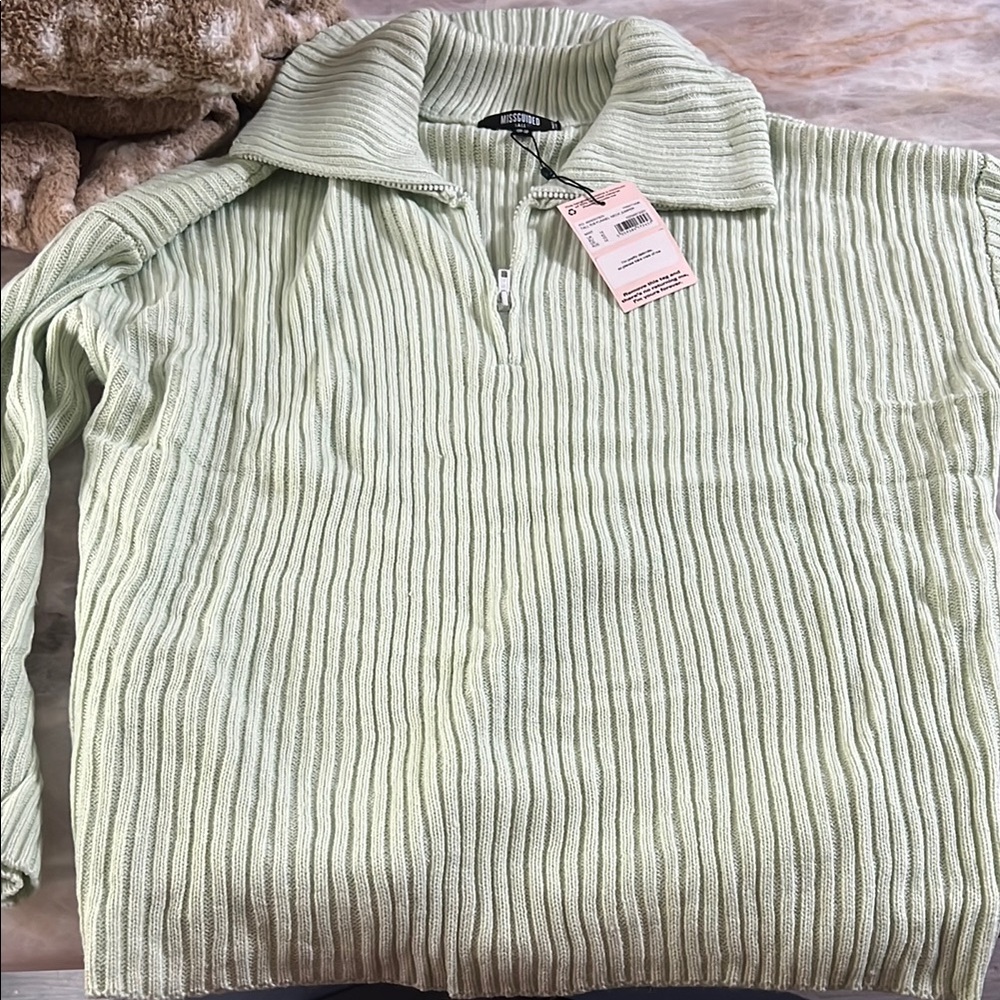 Missguided Sweater NWT